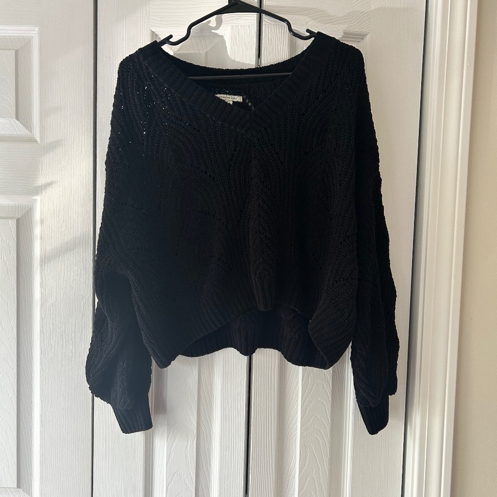 American Eagle Black Sweater Size Small